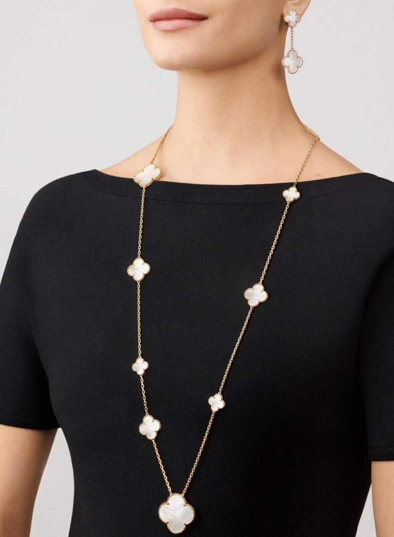 Van Cleef & Arpels VCARD79500 Magic Alhambra long necklace 11 motifs Yellow gold Mother-of-pearl necklace 7