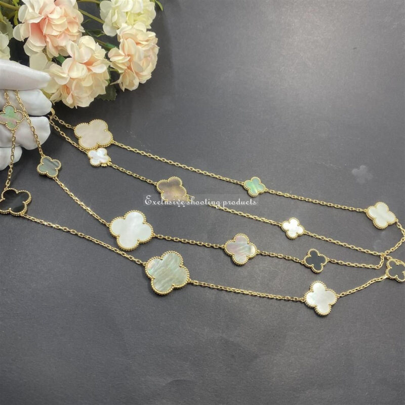 Van Cleef & Arpels VCARD79400 Magic Alhambra Long Necklace 16 Motifs Yellow Gold Mother-of-pearl Onyx Necklace 6