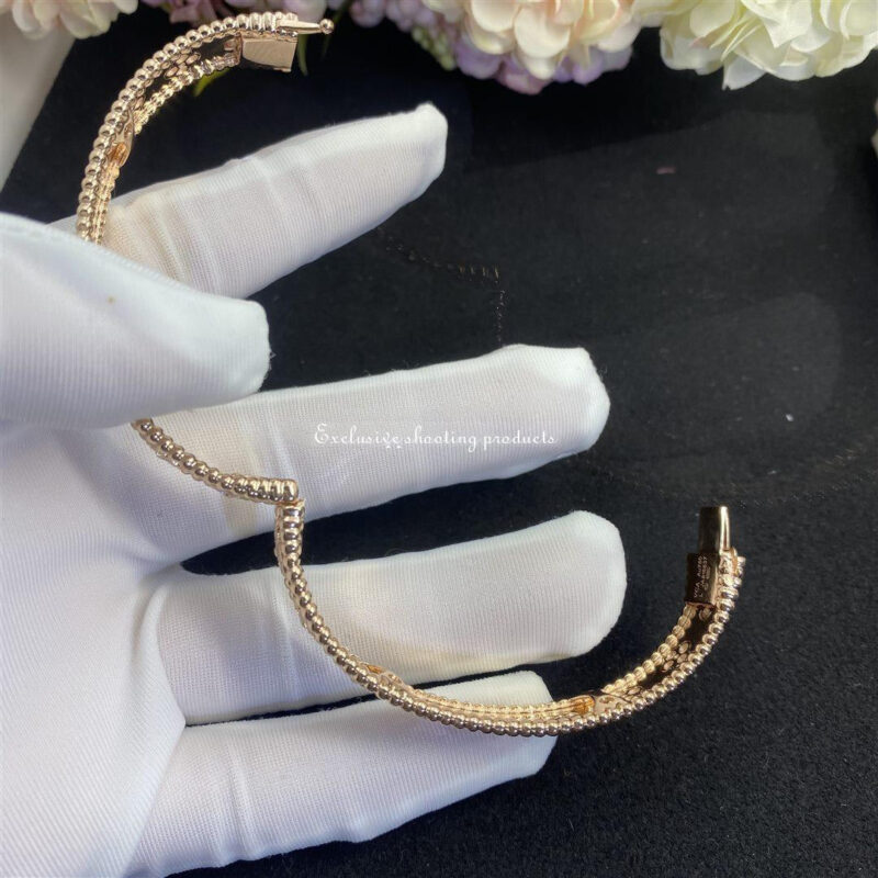 Van Cleef & Arpels VCARO25N00 Perlée clovers bracelet Rose gold Diamond 3