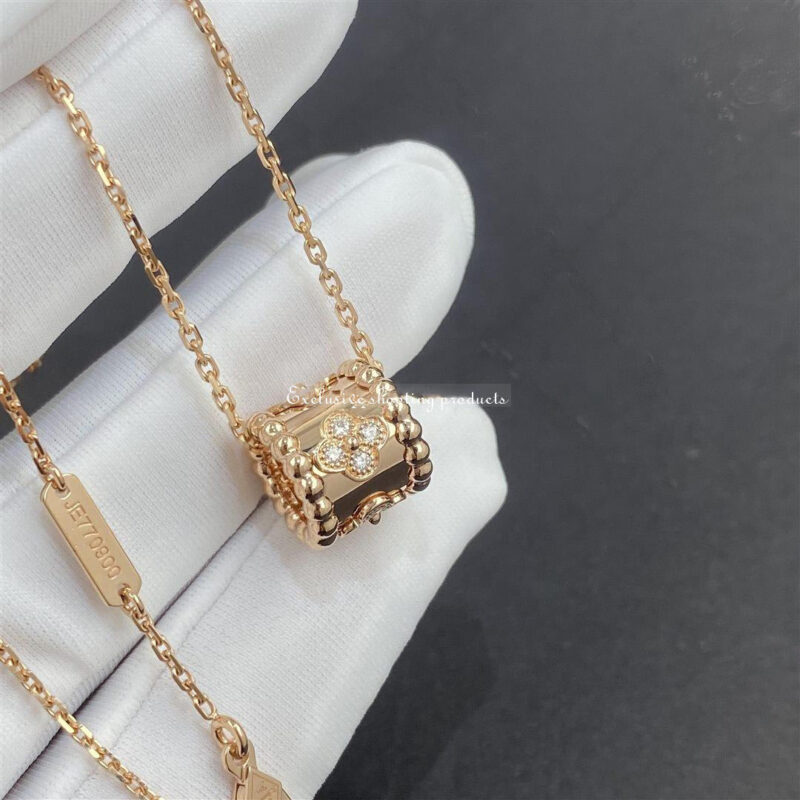 Van Cleef & Arpels VCARO2EE00 Perlée clovers pendant Rose gold Diamond Necklace 3
