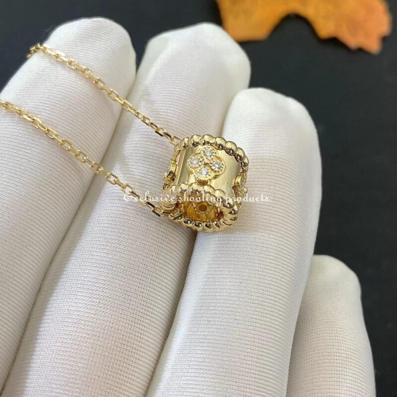 Van Cleef & Arpels VCARO3YG00 Perlée clovers pendant Yellow gold Diamond Necklace 5