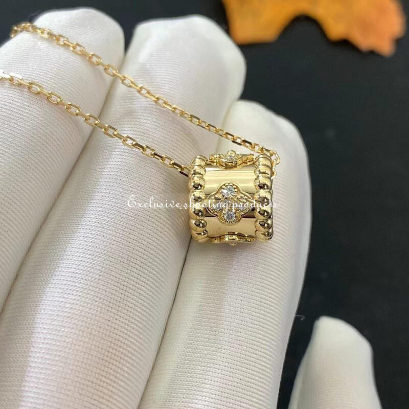 Van Cleef & Arpels VCARO3YG00 Perlée clovers pendant Yellow gold Diamond Necklace 4