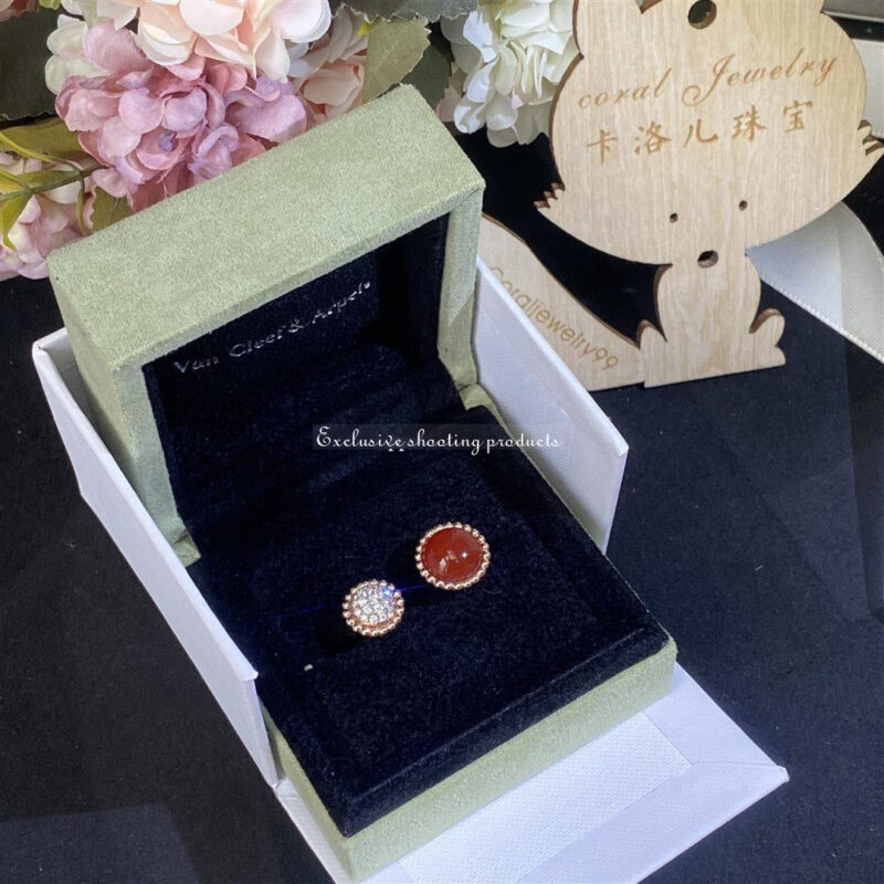 Van Cleef & Arpels VCARO9SV00 ring Perlée couleurs Between the Finger Rose gold Carnelian Diamond ring 3