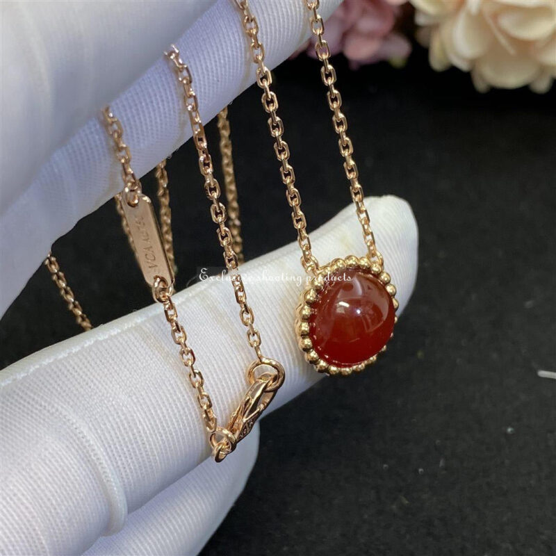 Van Cleef & Arpels VCARP4DO00 Perlée couleurs pendant Rose gold Carnelian Necklace 4