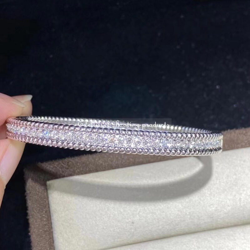 Van Cleef & Arpels VCARP27J00 Perlée diamonds bracelet 1 row White gold Diamond bracelet 7