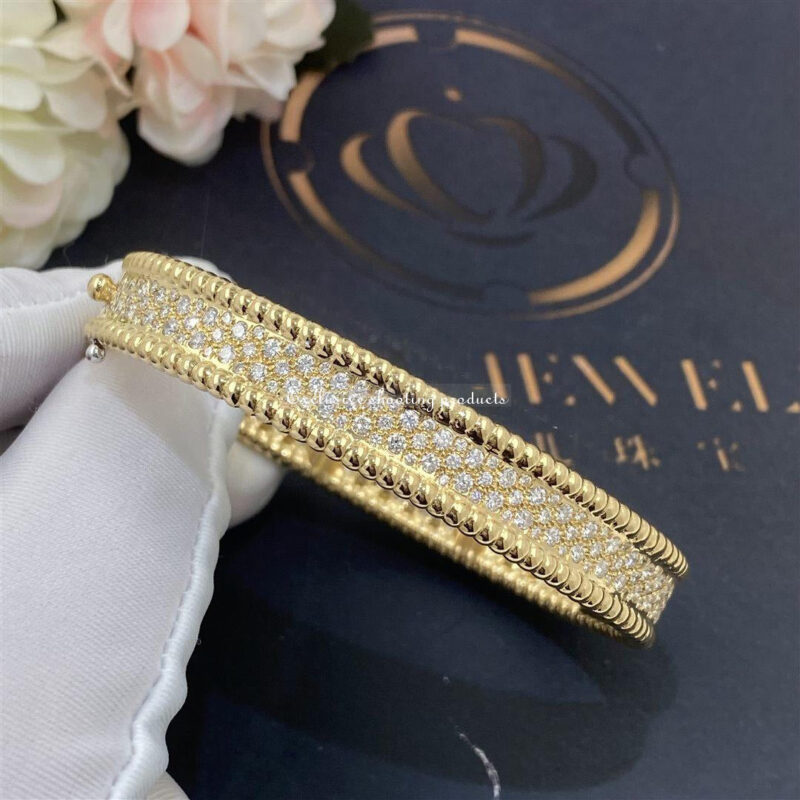 Van Cleef & Arpels VCARP5DP00 Perlée diamonds bracelet 3 rows Yellow gold Diamond bracelet 7