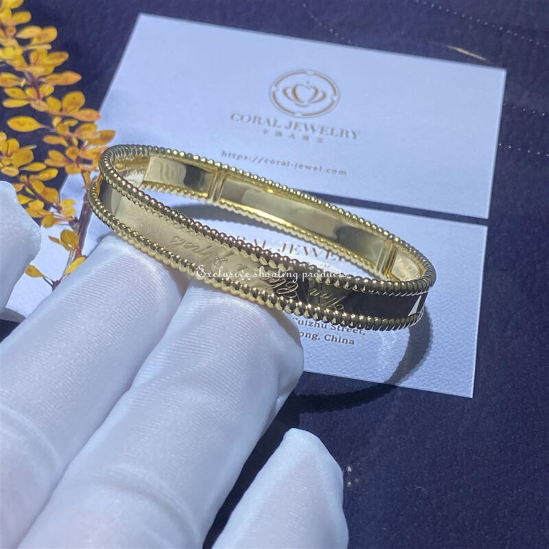 Van Cleef & Arpels VCARP3K600 Perlée Signature Bracelet 6