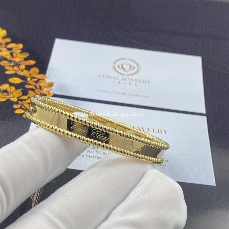 Van Cleef & Arpels VCARP3K600 Perlée Signature Bracelet 4