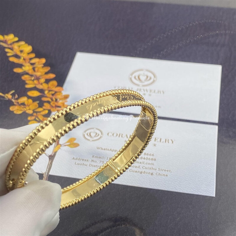 Van Cleef & Arpels VCARP3K600 Perlée Signature Bracelet 3