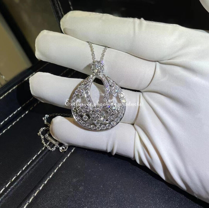 Van Cleef & Arpels VCARO3RN00 Snowflake pendant small model Platinum Diamond Necklace 5