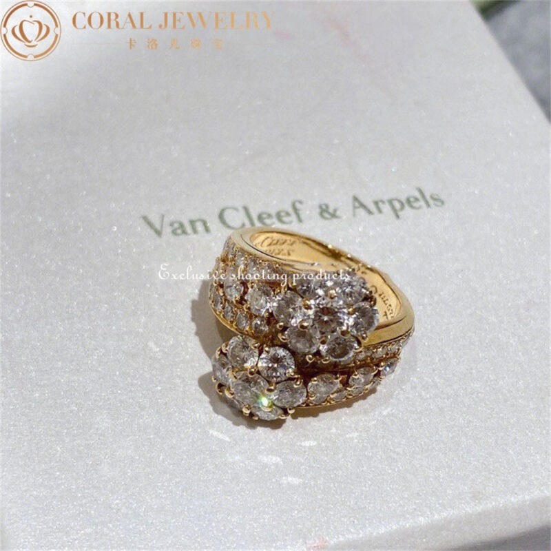 Van Cleef & Arpels ring Snowflake Yellow Two Flower Ring VCARO3RG00-YG 3
