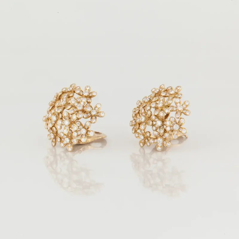 Van Cleef & Arpels VCARB14100 Socrate Earclips Diamond Yellow Gold Earrings 3