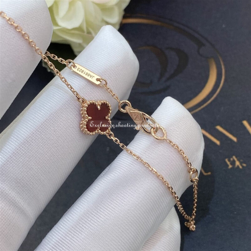 Van Cleef & Arpels VCARN59K00 Sweet Alhambra bracelet Rose gold Carnelian bracelet 5