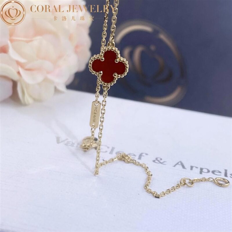 Van Cleef & Arpels VCARN59K00 Sweet Alhambra bracelet Yellow gold Carnelian Customized Edition bracelet 7