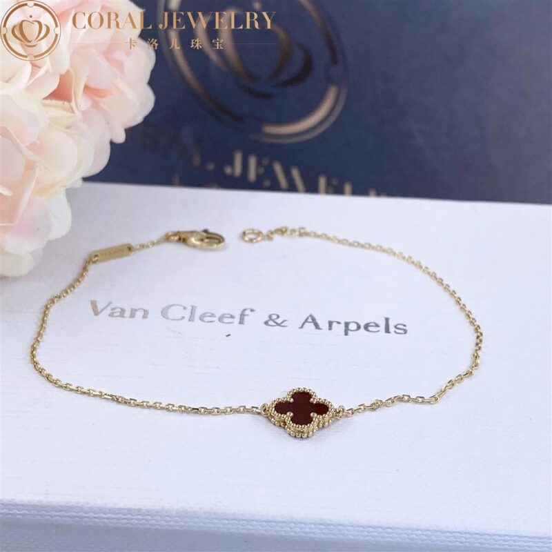 Van Cleef & Arpels VCARN59K00 Sweet Alhambra bracelet Yellow gold Carnelian Customized Edition bracelet 4