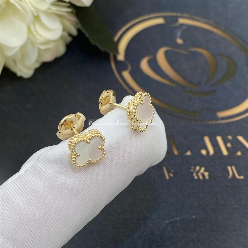 Van Cleef & Arpels VCARA44800 Sweet Alhambra Earstuds Yellow Gold Mother-of-pearl Earrings 3