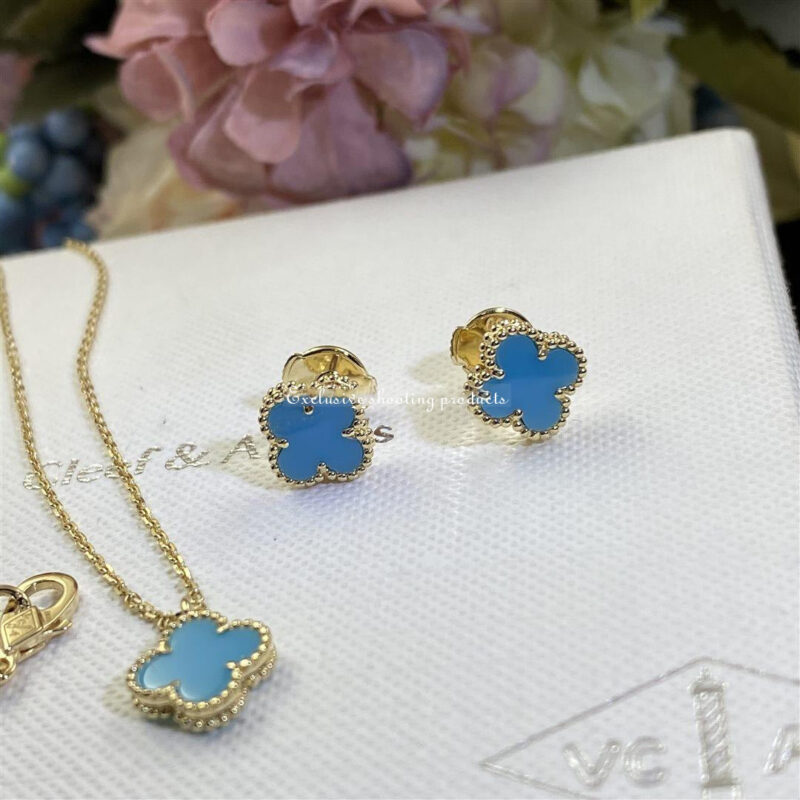 Van Cleef & Arpels VCARA44500 Earrings Sweet Alhambra earstuds yellow gold Turquoise 4