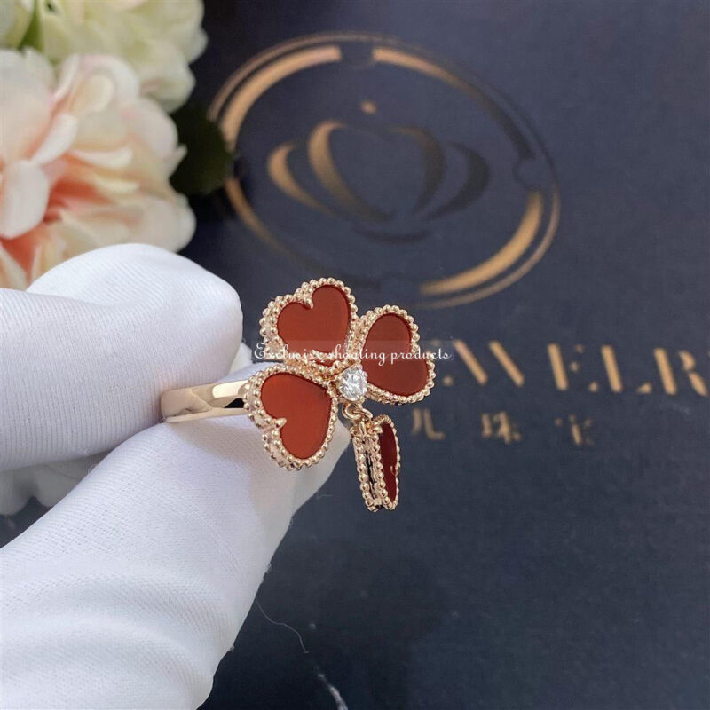 Van Cleef & Arpels VCARN5P600 Sweet Alhambra effeuillage ring Rose gold Carnelian Diamond ring 4