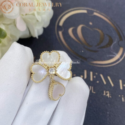 Van Cleef & Arpels VCARN5P300 Sweet Alhambra effeuillage ring Yellow gold Diamond Mother-of-pearl ring 6