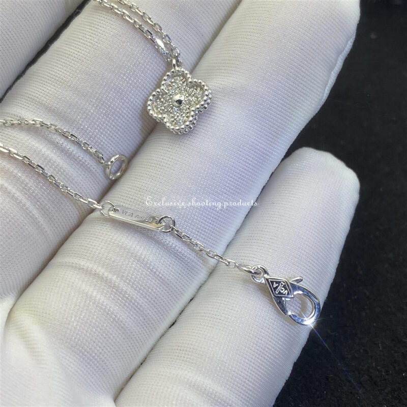 Van Cleef & Arpels Vintage Alhambra Necklaces VCARO85900 pendant White gold Diamond 2