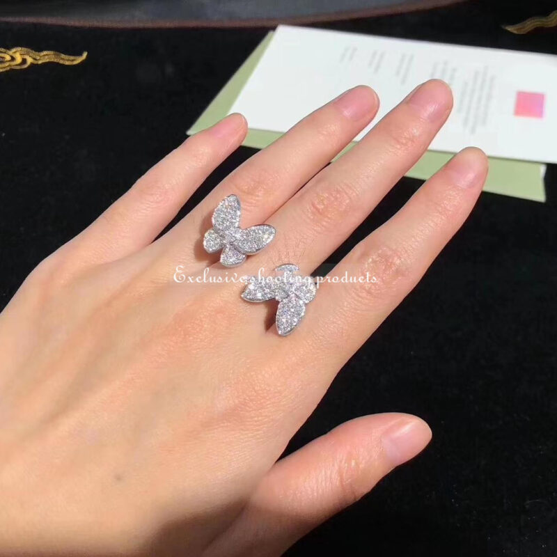 Van Cleef & Arpels VCARO61900 Two Butterfly Between the Finger ring White gold Diamond ring 2