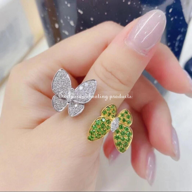 Van Cleef & Arpels VCARO6W500 Two Butterfly Between the Finger ring White gold Tsavorite ring 2