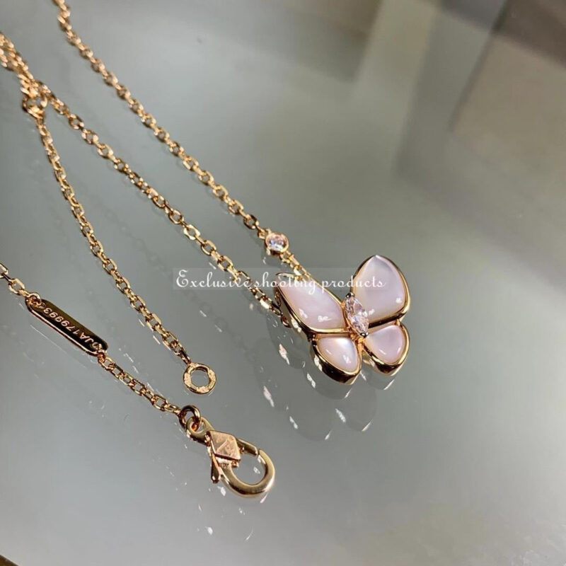 Van Cleef & Arpels VCARO8FO00 Two Butterfly pendant Rose gold Diamond Mother-of-pearl Necklaces 4