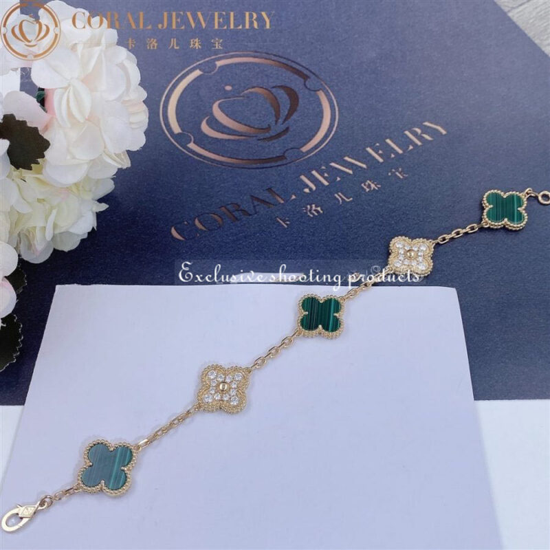 Van Cleef & Arpels VCARO7GQ00 Vintage Alhambra bracelet 5 motifs Yellow gold Diamond Malachite bracelet 5