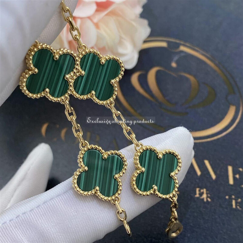 Van Cleef & Arpels VCARL80900 Vintage Alhambra bracelet 5 motifs Yellow gold Malachite bracelet 2