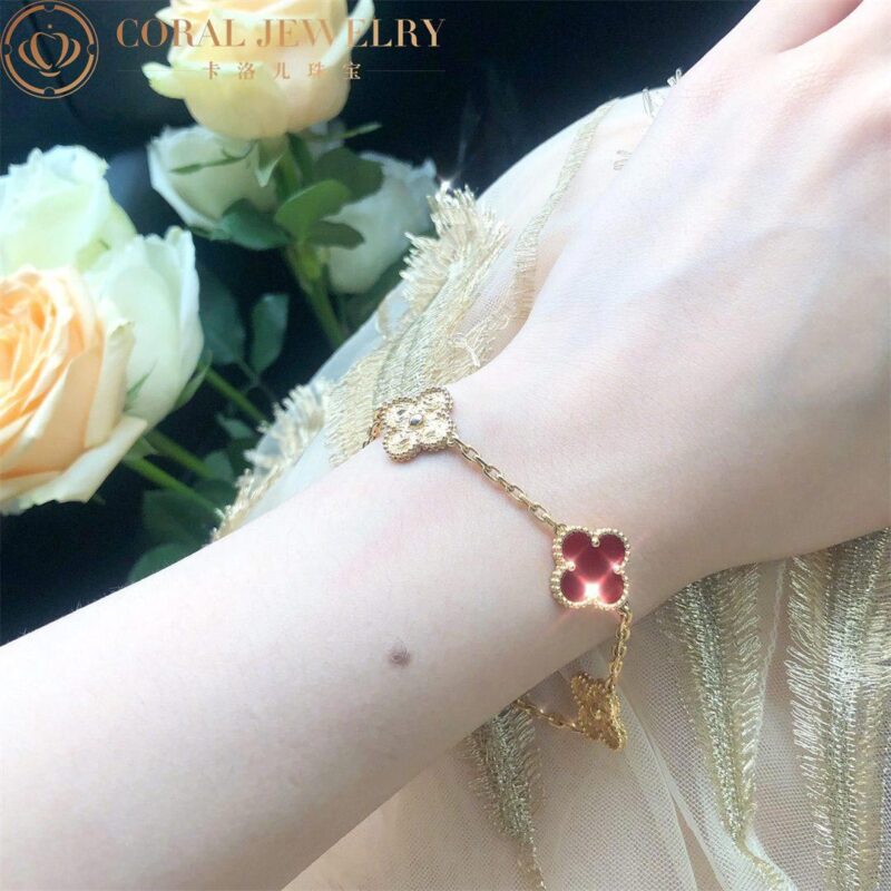 Van Cleef & Arpels VCARP0QS00 Vintage Alhambra Limited Edition bracelet 5 motifs Yellow gold Carnelian 1