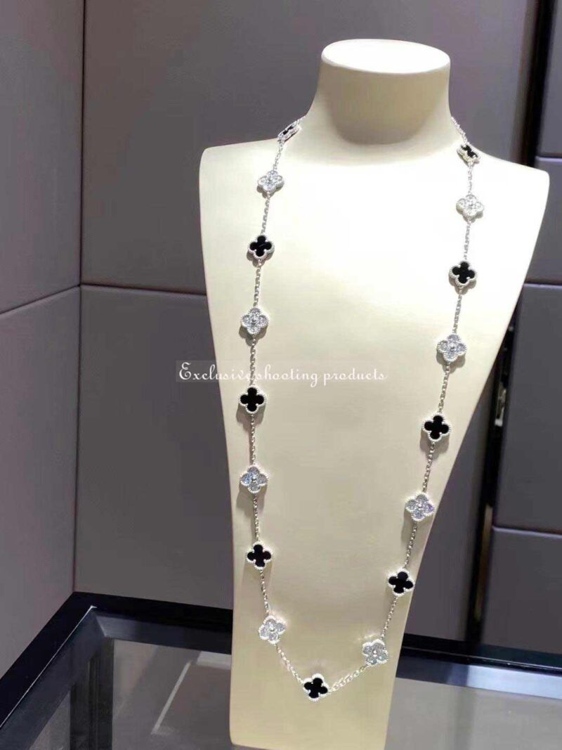 Van Cleef & Arpels VCARP2R800 Vintage Alhambra long necklace 20 motifs White gold Diamond Onyx necklace 2