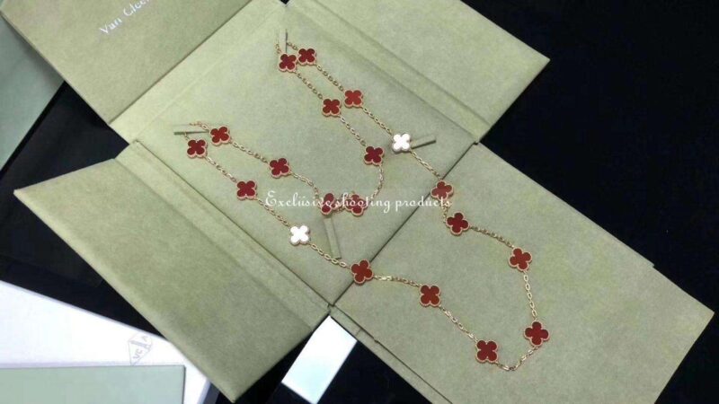 Van Cleef & Arpels VCARD39800 Vintage Alhambra long necklace 20 motifs Yellow gold Carnelian necklace 2