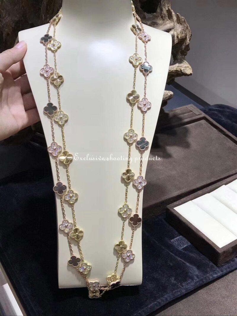 Van Cleef & Arpels VCARP4KM00 necklace Vintage Alhambra long 20 motifs Yellow gold Diamond necklace 9