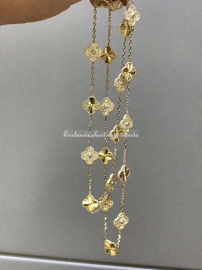 Van Cleef & Arpels VCARP4KM00 necklace Vintage Alhambra long 20 motifs Yellow gold Diamond necklace 5