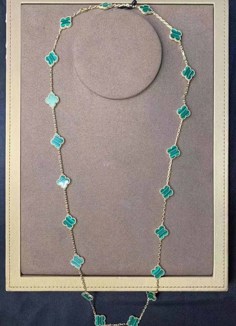 Van Cleef & Arpels VCARL88100 Vintage Alhambra long necklace 20 motifs Yellow gold Malachite necklace 3