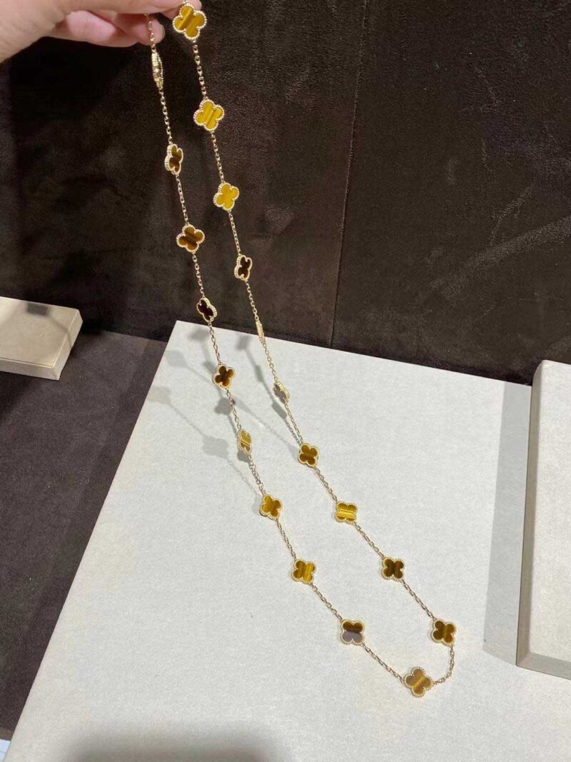 Van Cleef & Arpels VCARD39900 necklace Vintage Alhambra long 20 motifs Yellow gold Tiger Eye necklace 5