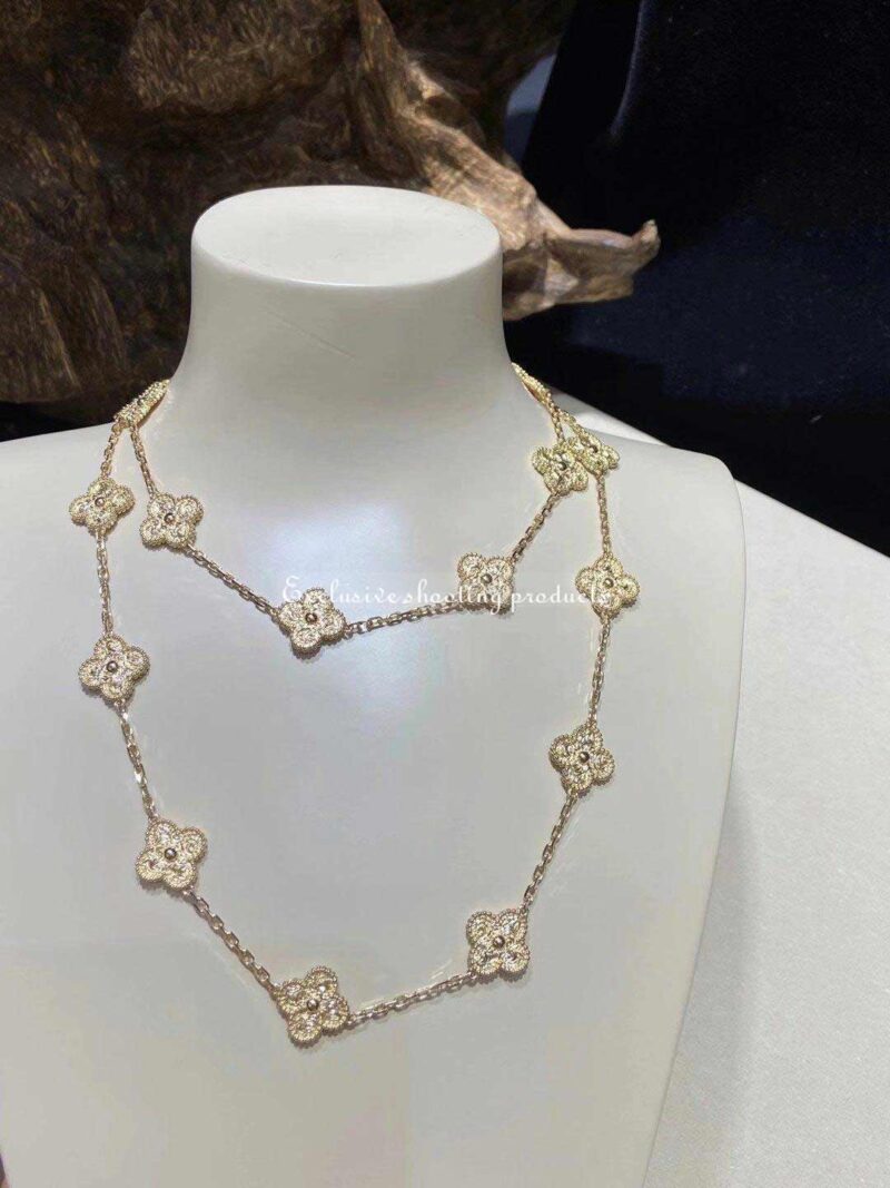 Van Cleef & Arpels VCARO1IC00 necklace Vintage Alhambra long necklace 20 motifs Yellow gold necklace 4