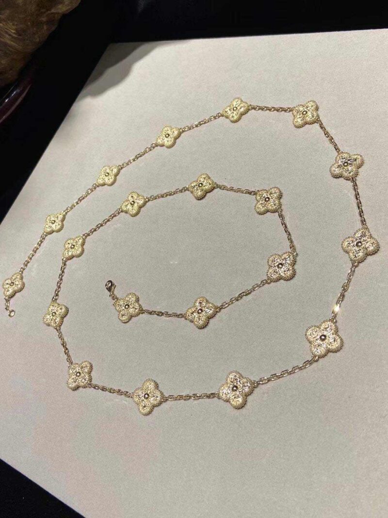 Van Cleef & Arpels VCARO1IC00 necklace Vintage Alhambra long necklace 20 motifs Yellow gold necklace 7