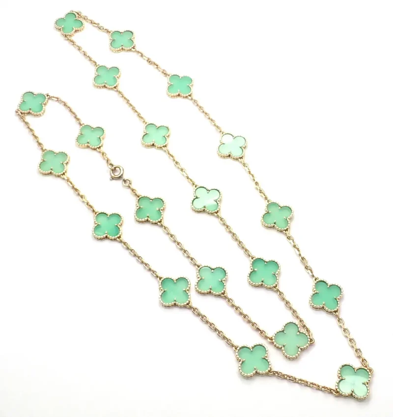 Van Cleef & Arpels necklace Vintage Alhambra long necklace 20 motifs Green Chalcedony necklace 8
