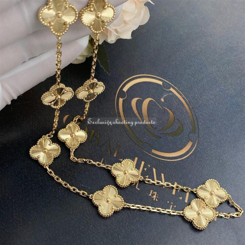 Van Cleef & Arpels VCARP3JJ00 Vintage Alhambra Necklace 10 Motifs Yellow Gold Necklace 5