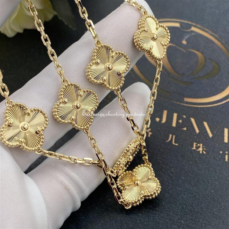 Van Cleef & Arpels VCARP3JJ00 Vintage Alhambra Necklace 10 Motifs Yellow Gold Necklace 3