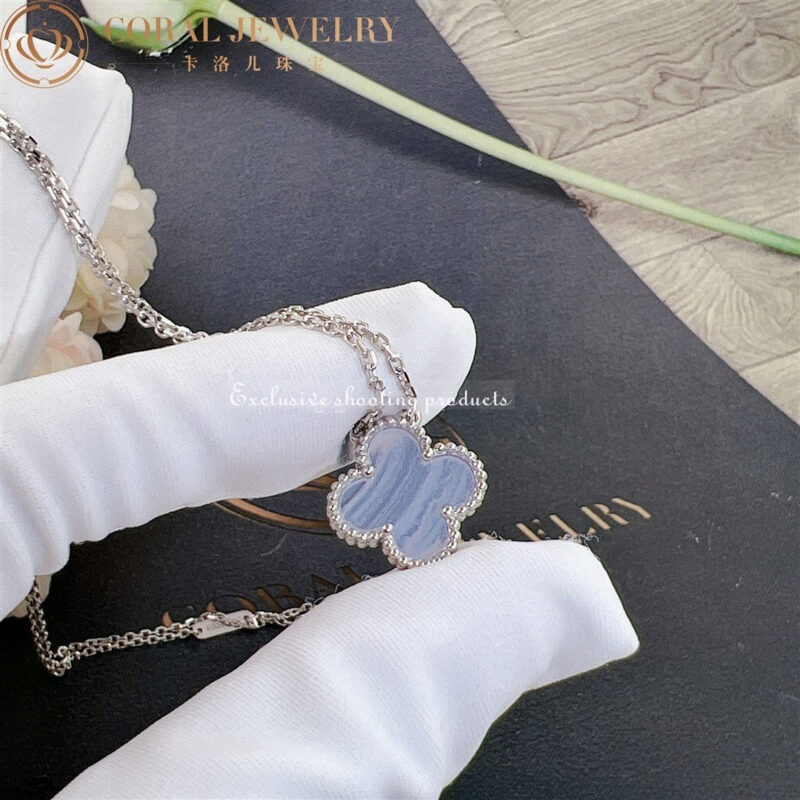 Van Cleef & Arpels VCARD34900 Vintage Alhambra pendant White gold Chalcedony Necklace 5
